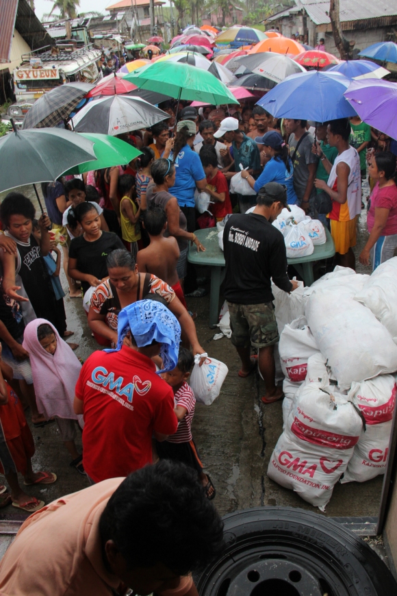 GMAKF’s Operation Bayanihan quickly responded to the needs of those affected by typhoon Yolanda in 2013.